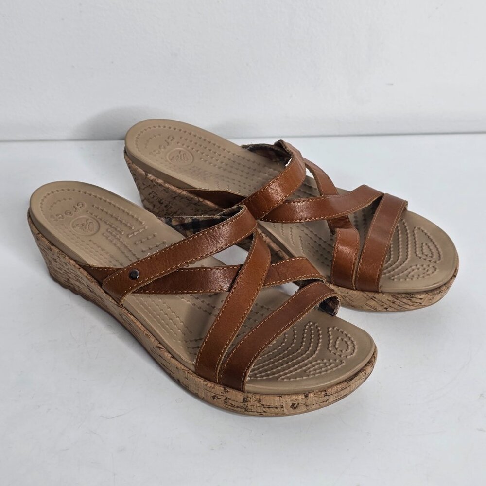Crocs A Leigh Sandals Womens 9 Brown Tan Leather Wedge Strappy Open Toe Slip On - Picture 2 of 8